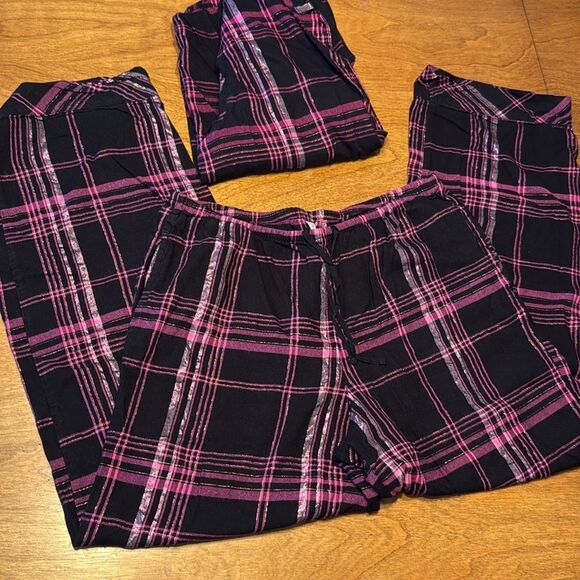 Victoria's Secret Black and Pink Plaid Pajama Set - Picture 8 of 12